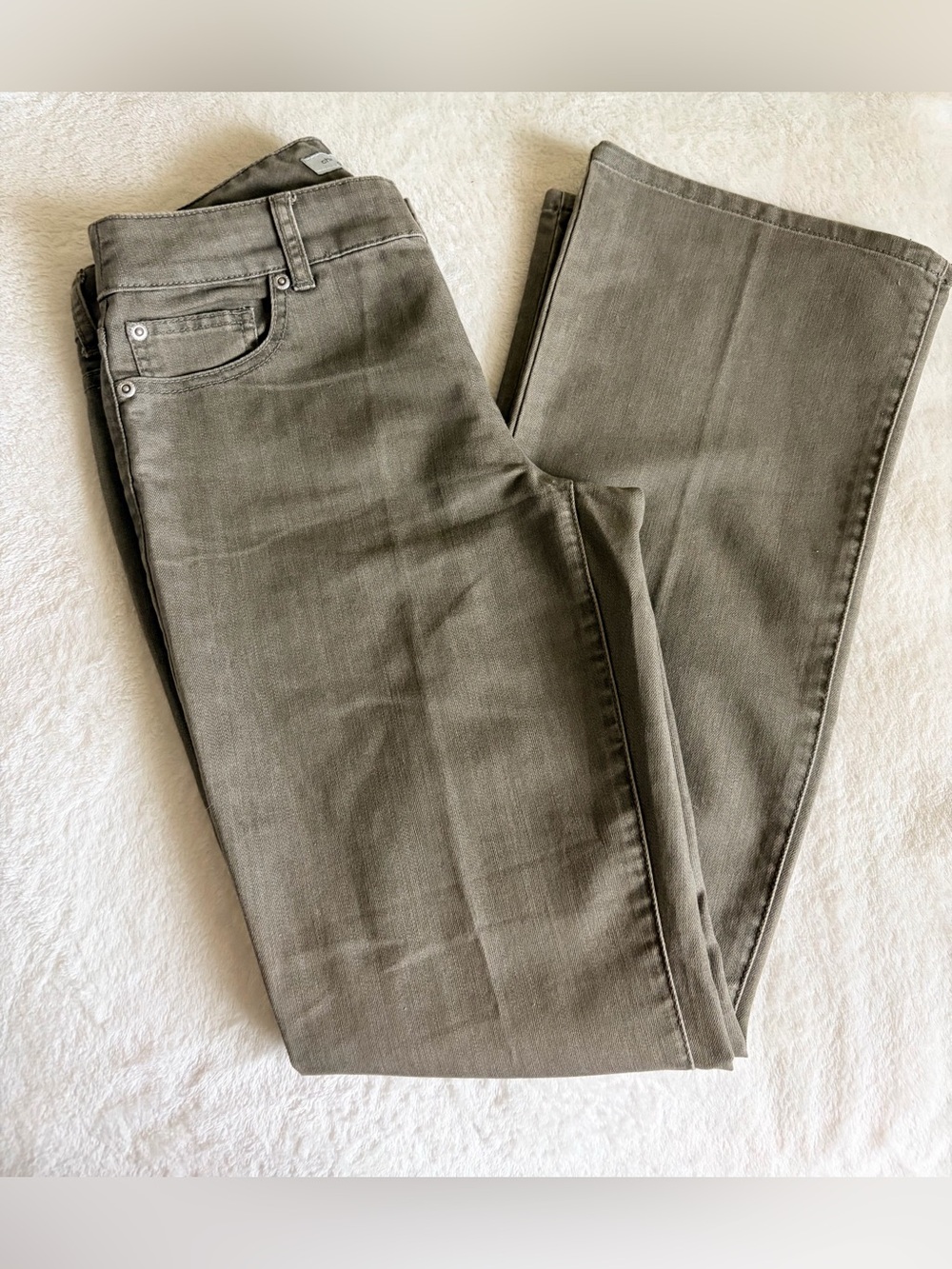 Women’s Straight Jeans in Olive Green pant Sz 0